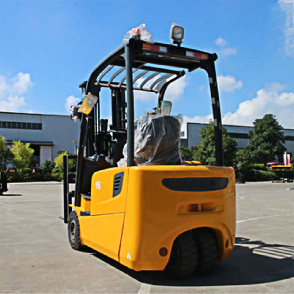 FBS20 three-wheel electric forklift
